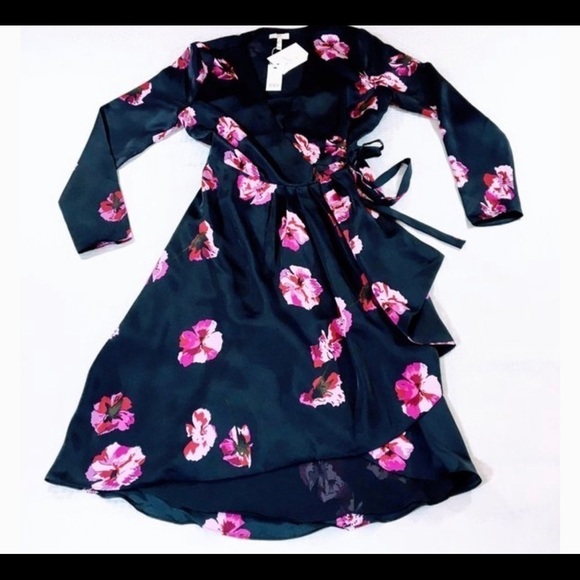 JOIE Miltona Purple Floral Print Satin Wrap Dress - Picture 3 of 8